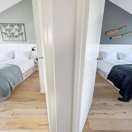 Oceanhouse Comfortable Holiday home Den Oever
